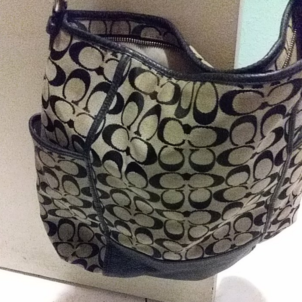 Coach black &gray crossbody